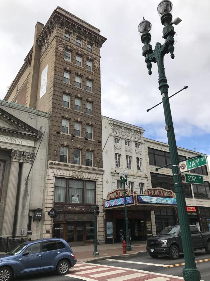 The Parker Inn Schenectady Exterior photo