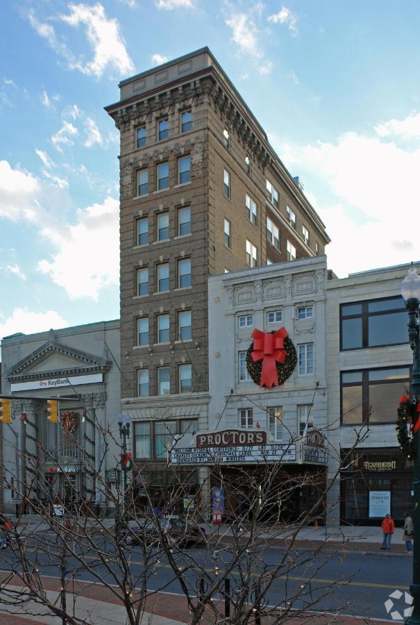 The Parker Inn Schenectady Exterior photo